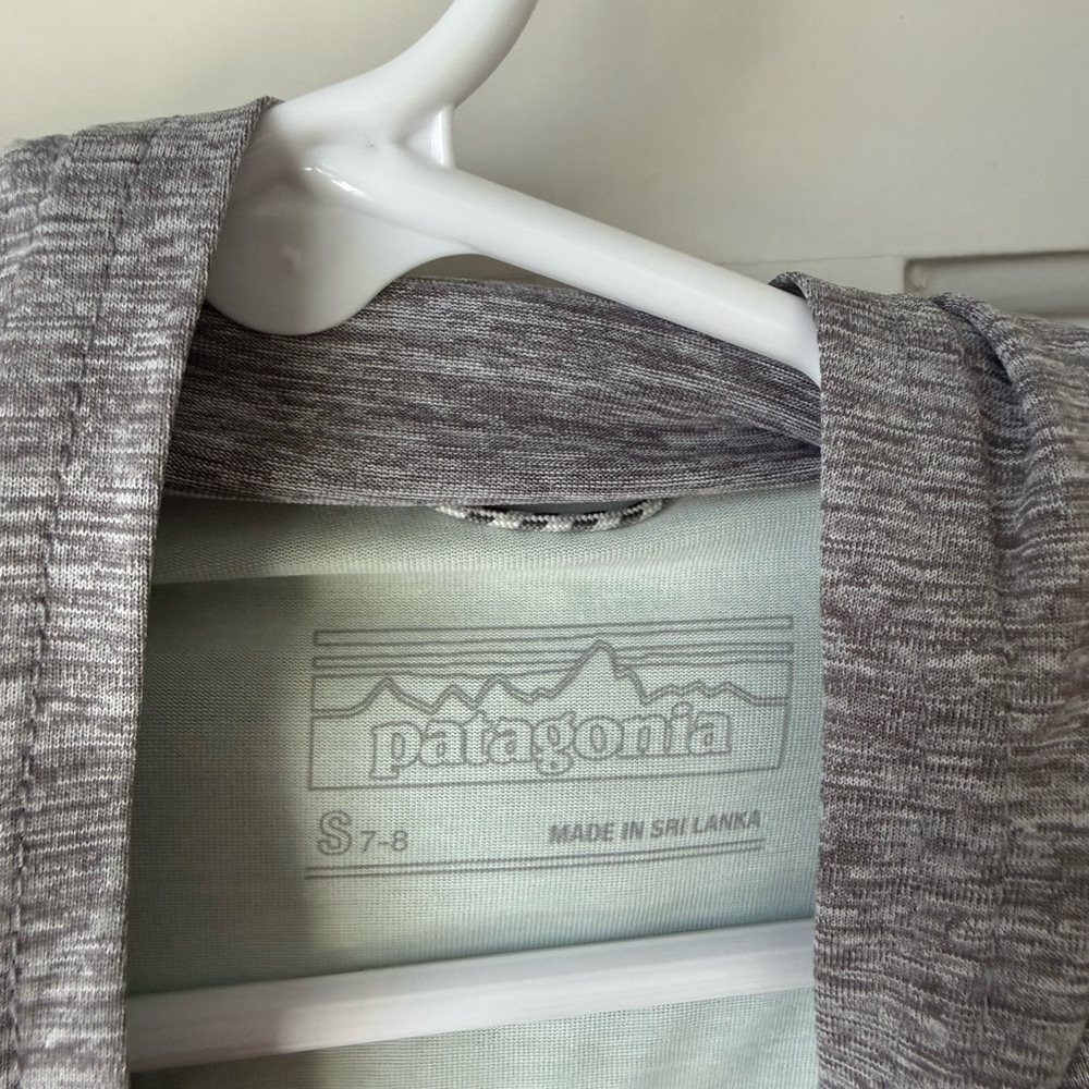 Kids Patagonia Gray and Mint Hooded Shirt - Picture 3 of 4